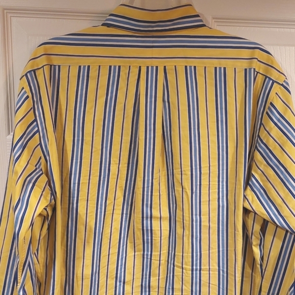 RALPH LAUREN Classic Fit Button Down Shirt - Picture 9 of 10